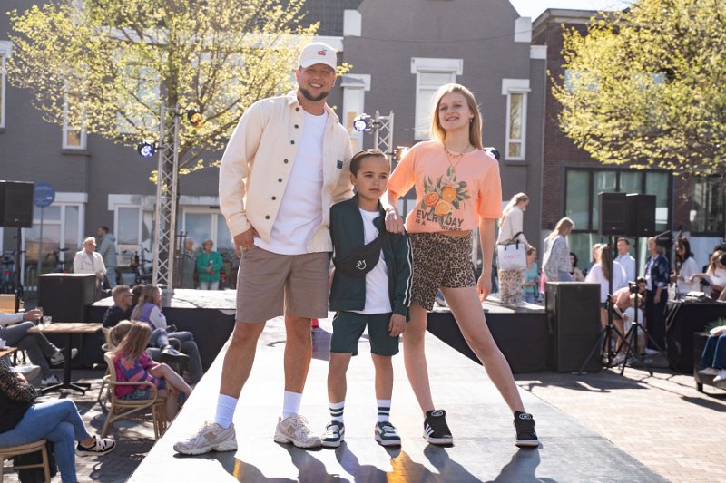 Modeshow 525_.jpg